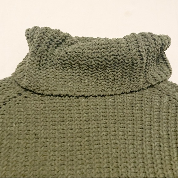 Hollister Green Turtleneck Sweater Women’s Size XS - Picture 10 of 15